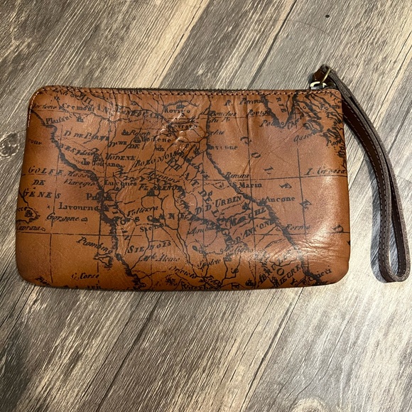 Patricia Nash Handbags - Patricia Nash Cassini Leather Wristlet Signature Italian Map Print Riot Rust